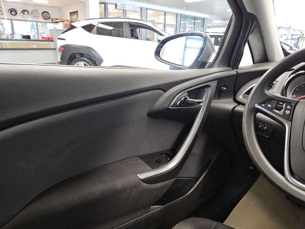Opel Astra GTC bei Hoffmann Automobile in Wolfsburg kaufen und sofort mitnehmen - Bild 14