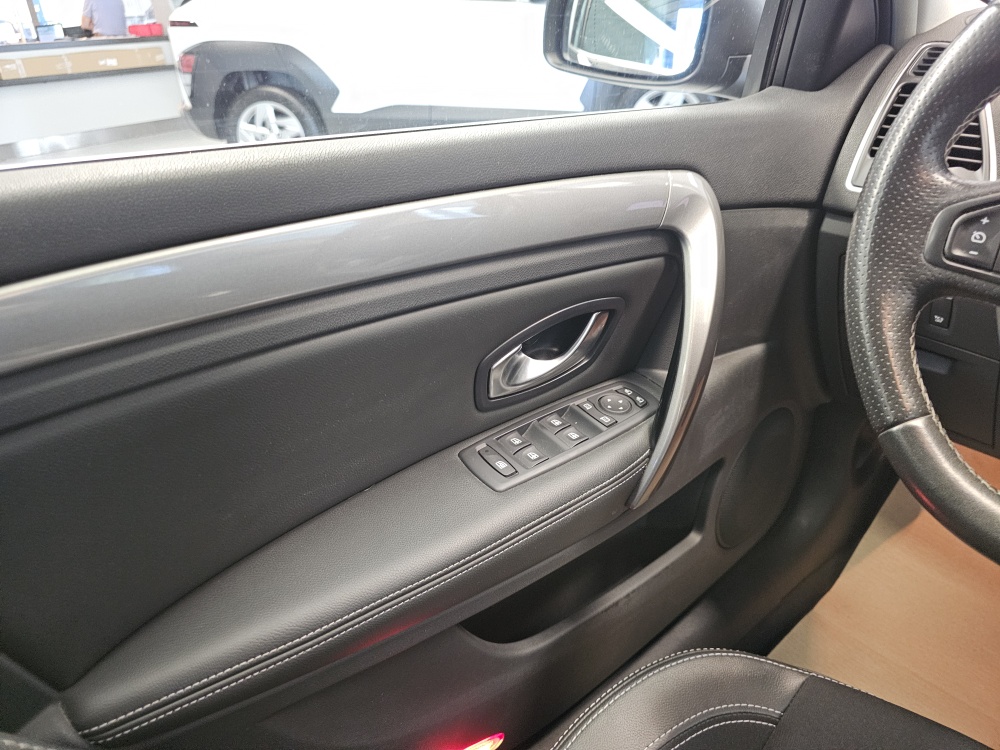 Renault Laguna Grandtour bei Hoffmann Automobile in Wolfsburg kaufen und sofort mitnehmen - Bild 17