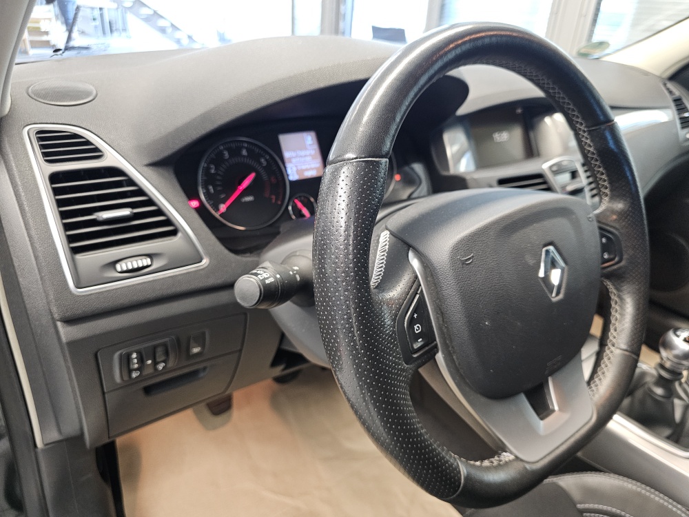 Renault Laguna Grandtour bei Hoffmann Automobile in Wolfsburg kaufen und sofort mitnehmen - Bild 19