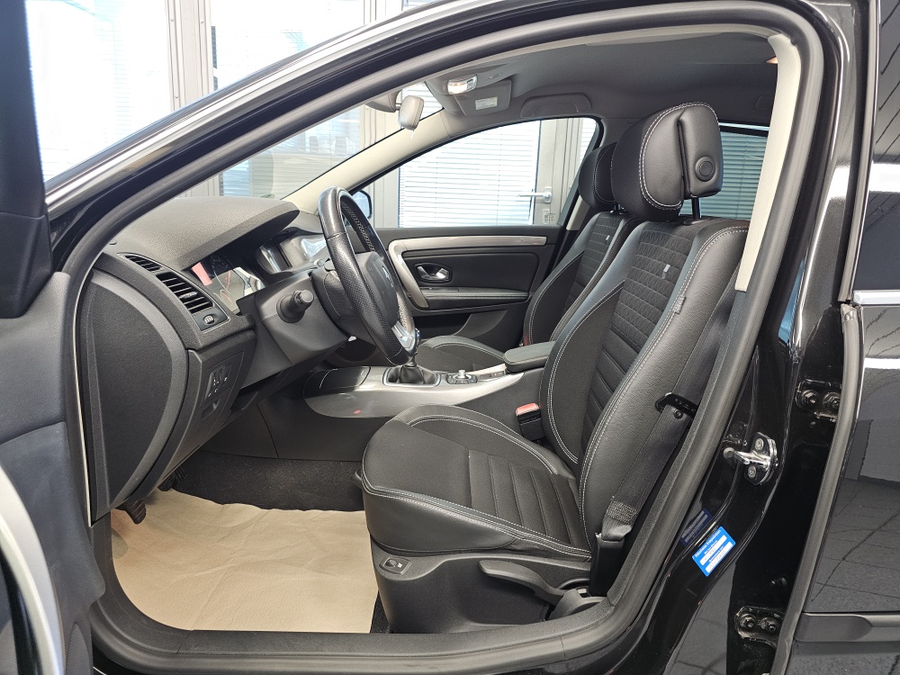 Renault Laguna Grandtour bei Hoffmann Automobile in Wolfsburg kaufen und sofort mitnehmen - Bild 20