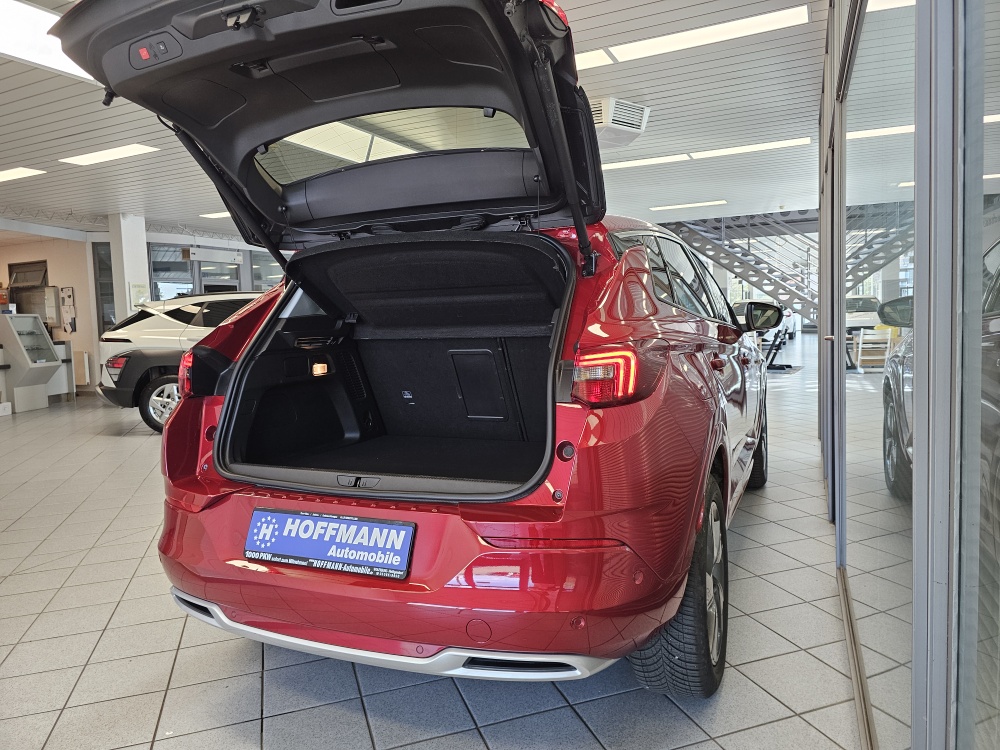 Opel Grandland (X) bei Hoffmann Automobile in Wolfsburg kaufen und sofort mitnehmen - Bild 2