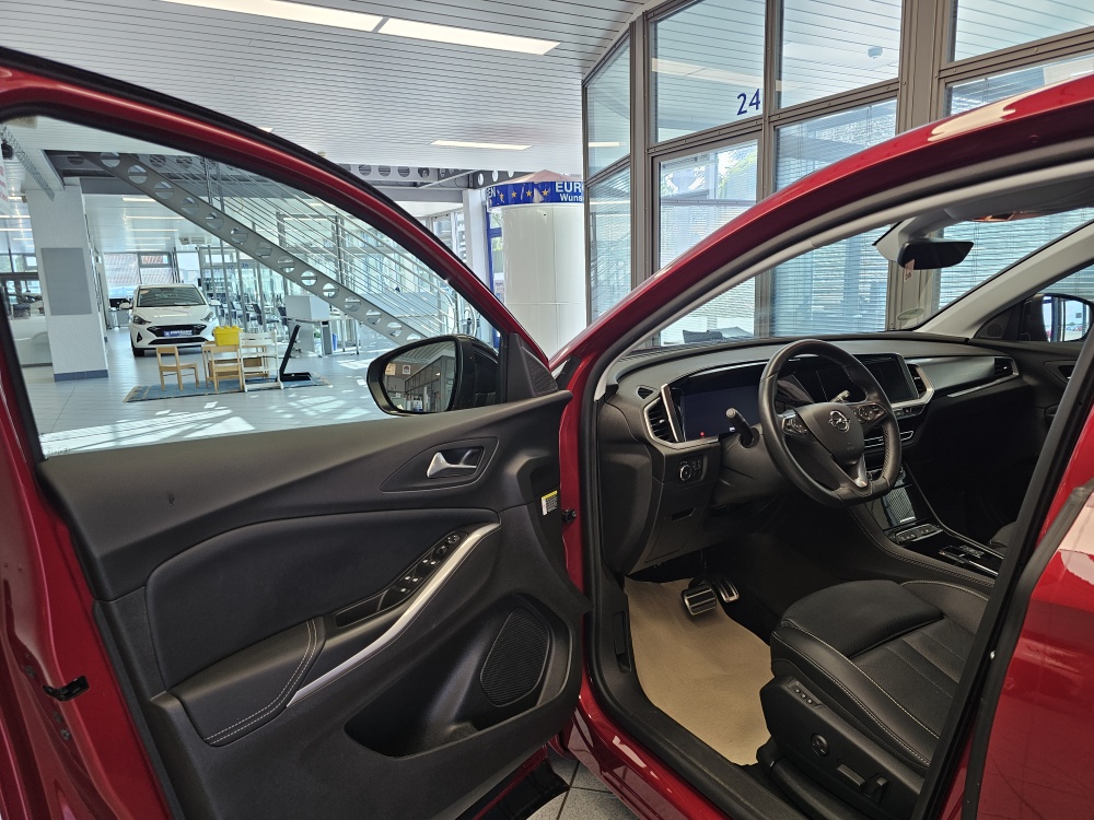 Opel Grandland (X) bei Hoffmann Automobile in Wolfsburg kaufen und sofort mitnehmen - Bild 25
