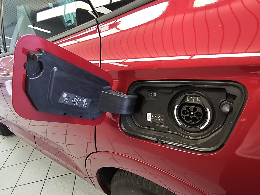 Opel Grandland (X) bei Hoffmann Automobile in Wolfsburg kaufen und sofort mitnehmen - Bild 30