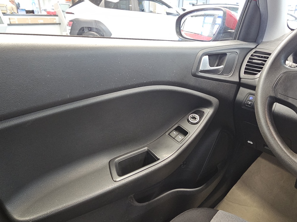 Hyundai i20 bei Hoffmann Automobile in Wolfsburg kaufen und sofort mitnehmen - Bild 11