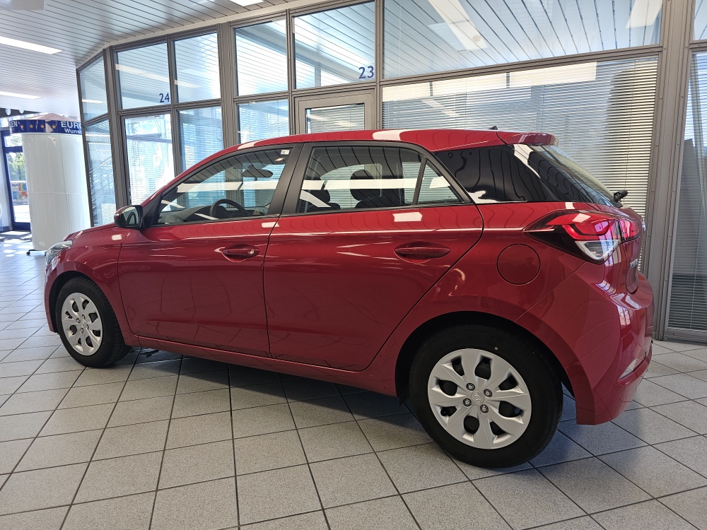Hyundai i20 bei Hoffmann Automobile in Wolfsburg kaufen und sofort mitnehmen - Bild 16