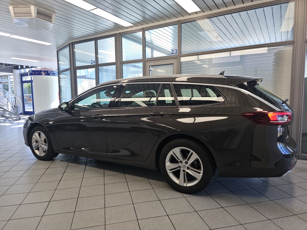 Opel Insignia Sportstourer bei Hoffmann Automobile in Wolfsburg kaufen und sofort mitnehmen - Bild 20