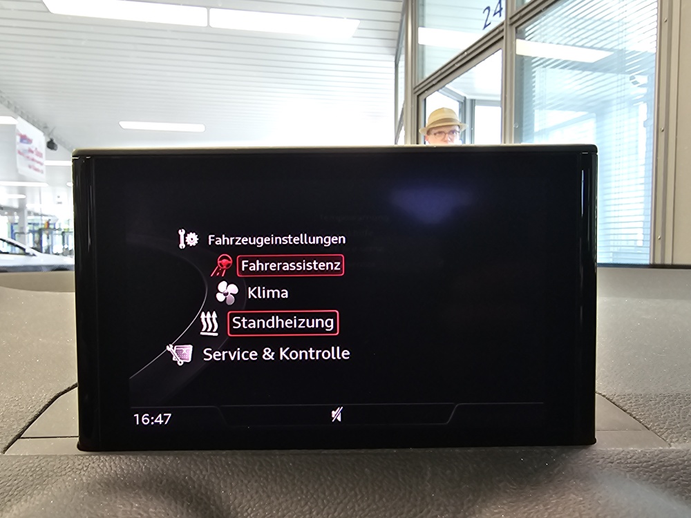 Audi Q2 bei Hoffmann Automobile in Wolfsburg kaufen und sofort mitnehmen - Bild 12