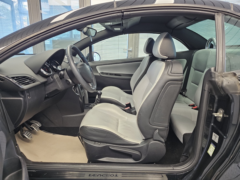 Peugeot 207 CC bei Hoffmann Automobile in Wolfsburg kaufen und sofort mitnehmen - Bild 14