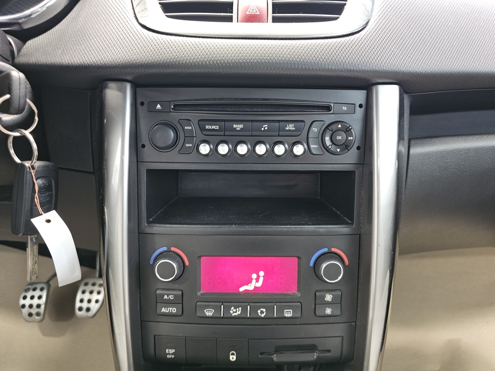 Peugeot 207 CC bei Hoffmann Automobile in Wolfsburg kaufen und sofort mitnehmen - Bild 8