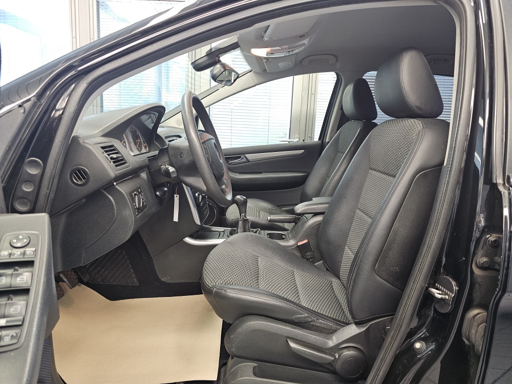 Mercedes-Benz B 170 bei Hoffmann Automobile in Wolfsburg kaufen und sofort mitnehmen - Bild 13