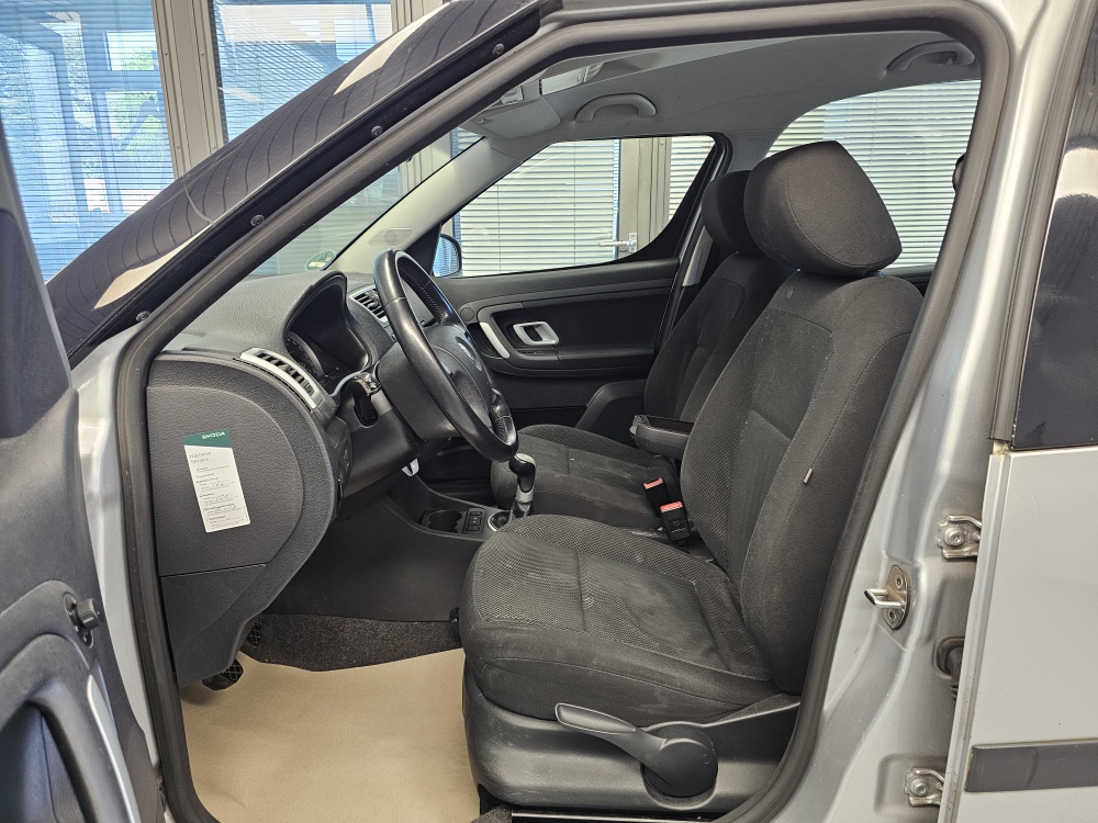 Skoda Roomster bei Hoffmann Automobile in Wolfsburg kaufen und sofort mitnehmen - Bild 12