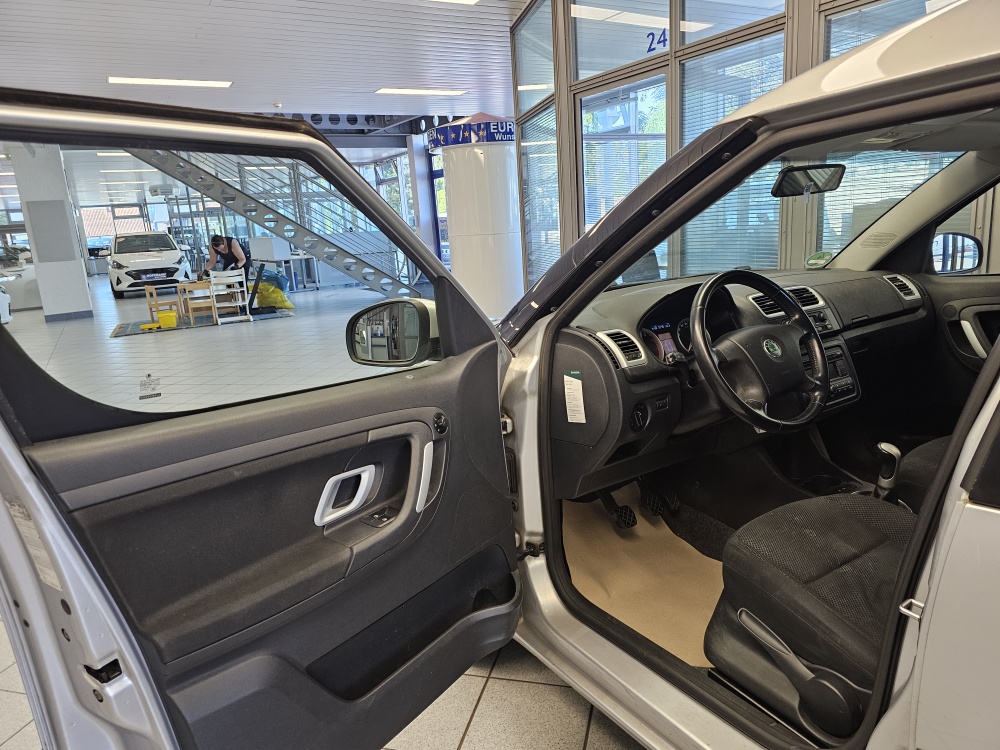 Skoda Roomster bei Hoffmann Automobile in Wolfsburg kaufen und sofort mitnehmen - Bild 13