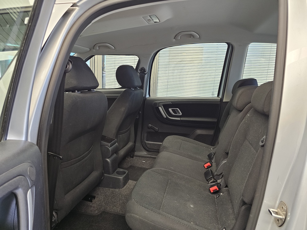 Skoda Roomster bei Hoffmann Automobile in Wolfsburg kaufen und sofort mitnehmen - Bild 5