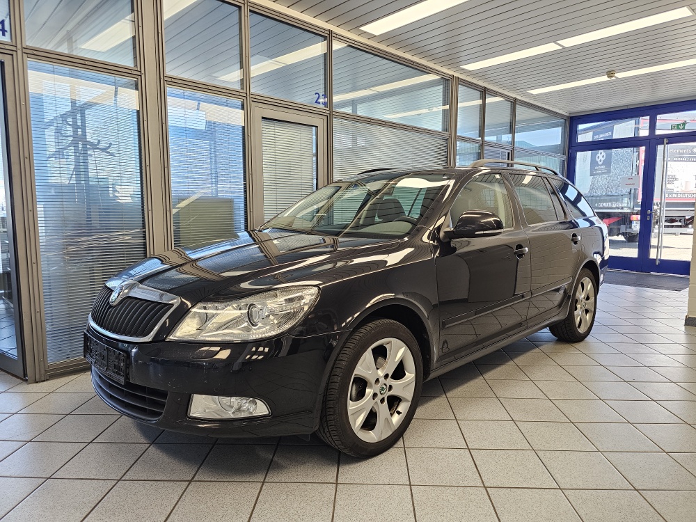 Skoda Octavia Combi Elegance für nur 4.900,- € bei Hoffmann Automobile in Wolfsburg kaufen und sofort mitnehmen