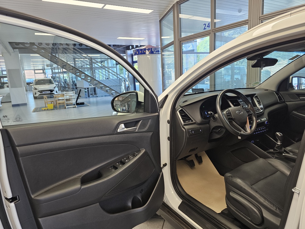 Hyundai Tucson bei Hoffmann Automobile in Wolfsburg kaufen und sofort mitnehmen - Bild 18