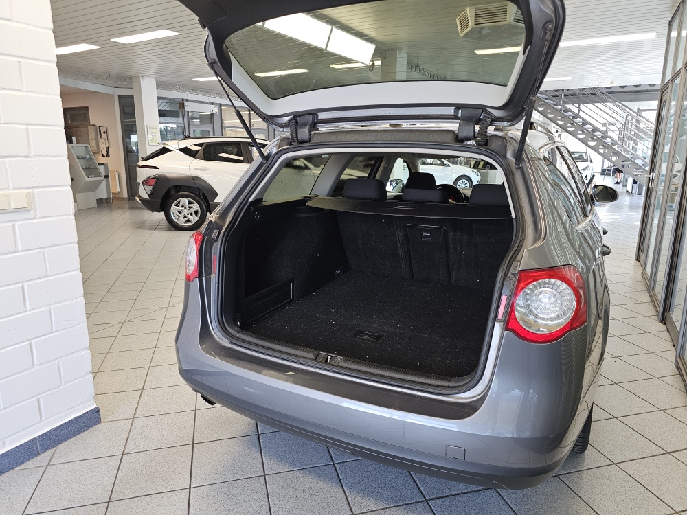 VW Passat Variant bei Hoffmann Automobile in Wolfsburg kaufen und sofort mitnehmen - Bild 2