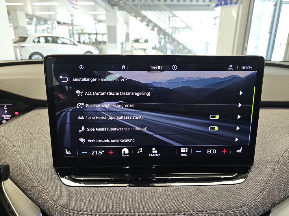 Skoda Enyaq bei Hoffmann Automobile in Wolfsburg kaufen und sofort mitnehmen - Bild 14