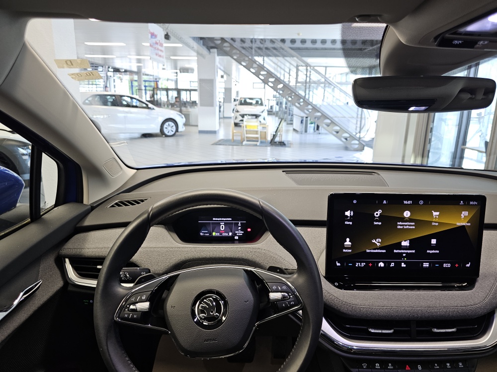 Skoda Enyaq bei Hoffmann Automobile in Wolfsburg kaufen und sofort mitnehmen - Bild 22