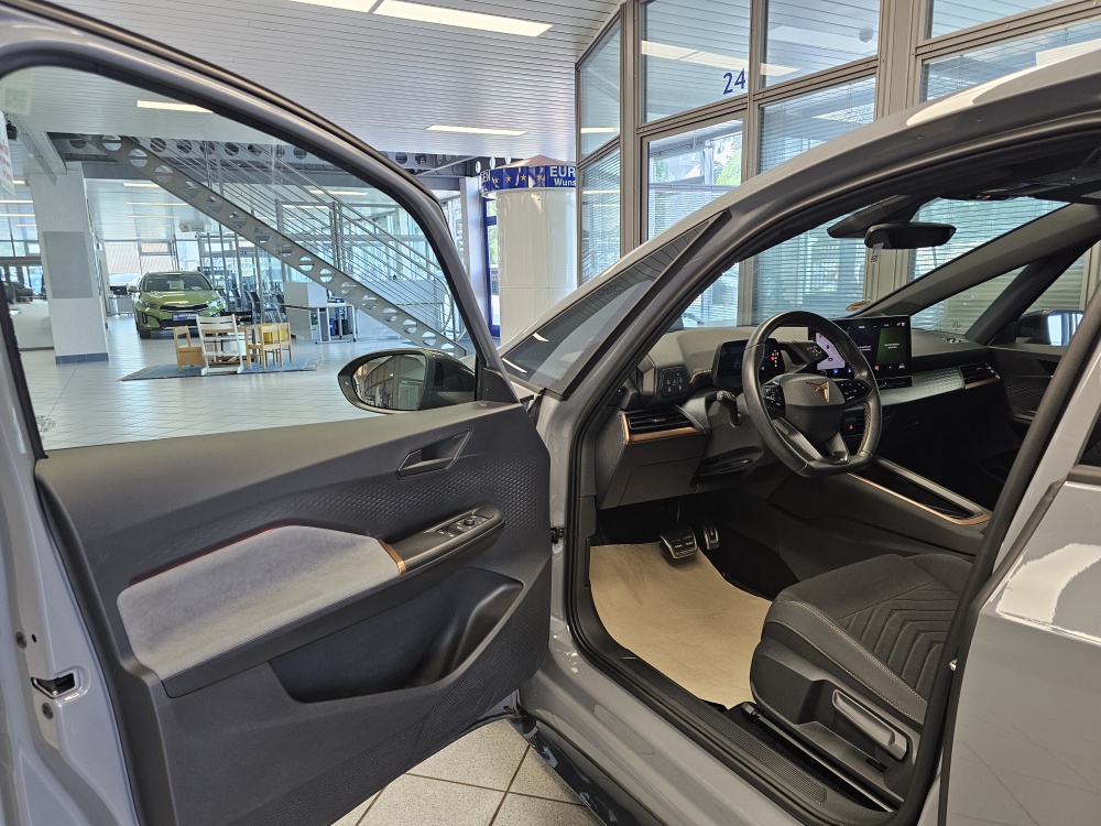 Cupra Born bei Hoffmann Automobile in Wolfsburg kaufen und sofort mitnehmen - Bild 30