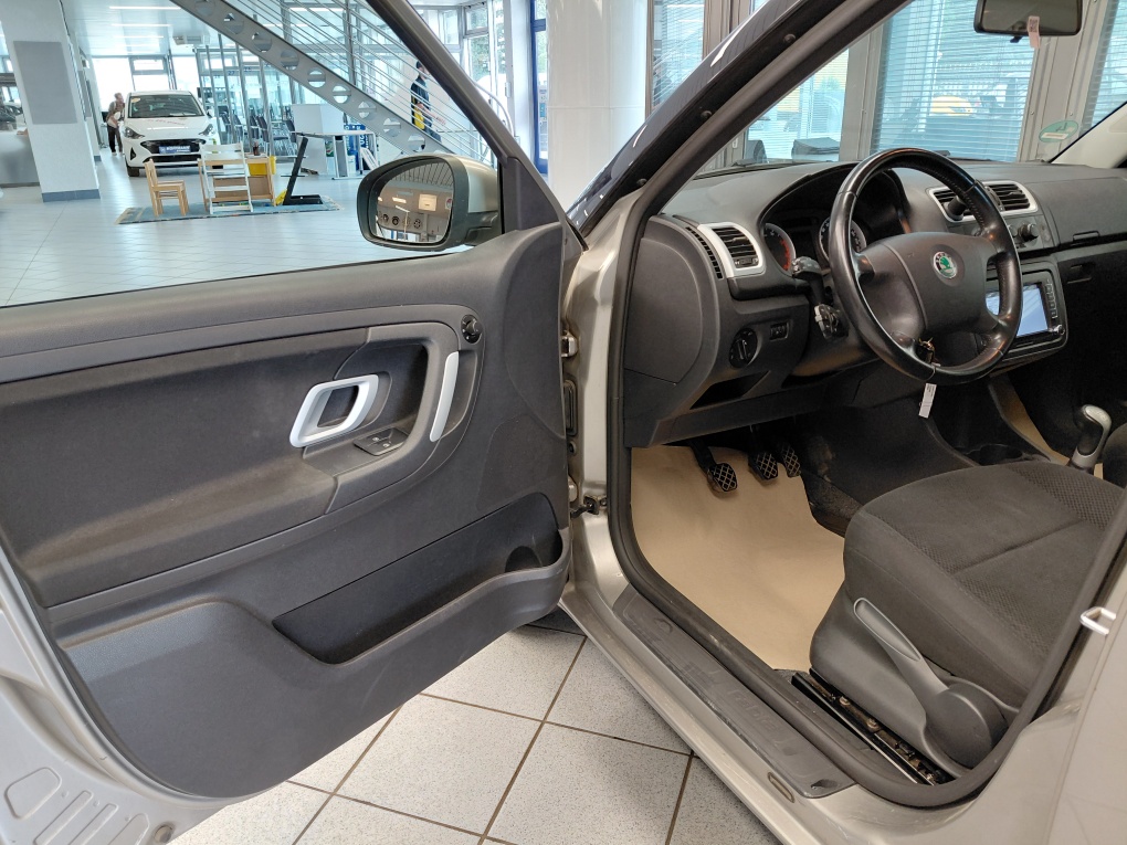 Skoda Fabia Combi bei Hoffmann Automobile in Wolfsburg kaufen und sofort mitnehmen - Bild 17