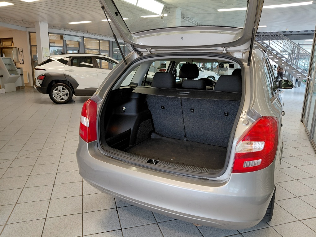 Skoda Fabia Combi bei Hoffmann Automobile in Wolfsburg kaufen und sofort mitnehmen - Bild 2