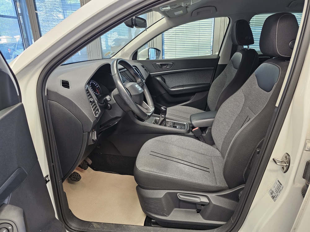 Seat Ateca bei Hoffmann Automobile in Wolfsburg kaufen und sofort mitnehmen - Bild 19