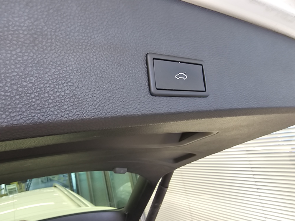 Seat Ateca bei Hoffmann Automobile in Wolfsburg kaufen und sofort mitnehmen - Bild 3