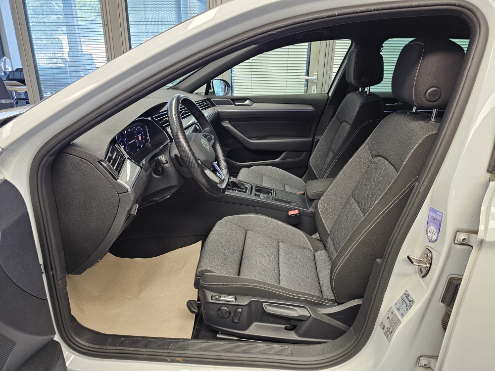 VW Passat Variant bei Hoffmann Automobile in Wolfsburg kaufen und sofort mitnehmen - Bild 27