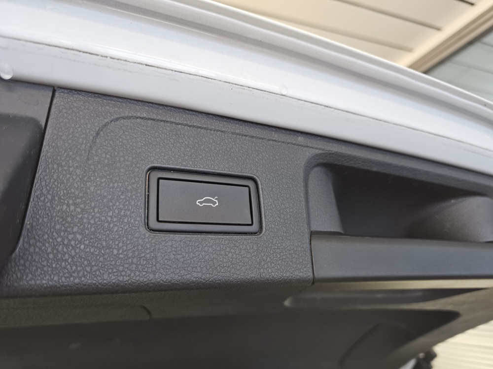 VW Passat Variant bei Hoffmann Automobile in Wolfsburg kaufen und sofort mitnehmen - Bild 4