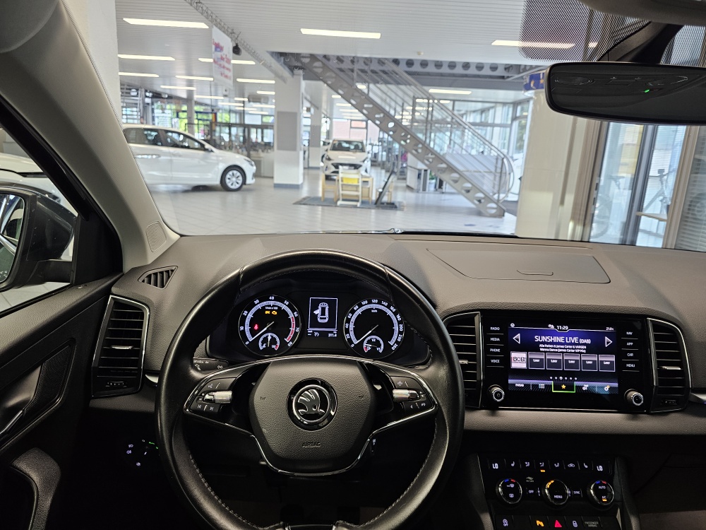 Skoda Karoq bei Hoffmann Automobile in Wolfsburg kaufen und sofort mitnehmen - Bild 22