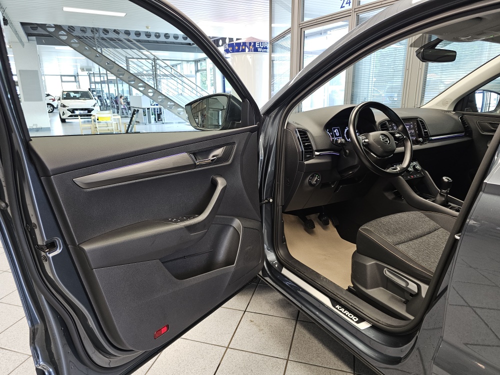 Skoda Karoq bei Hoffmann Automobile in Wolfsburg kaufen und sofort mitnehmen - Bild 25