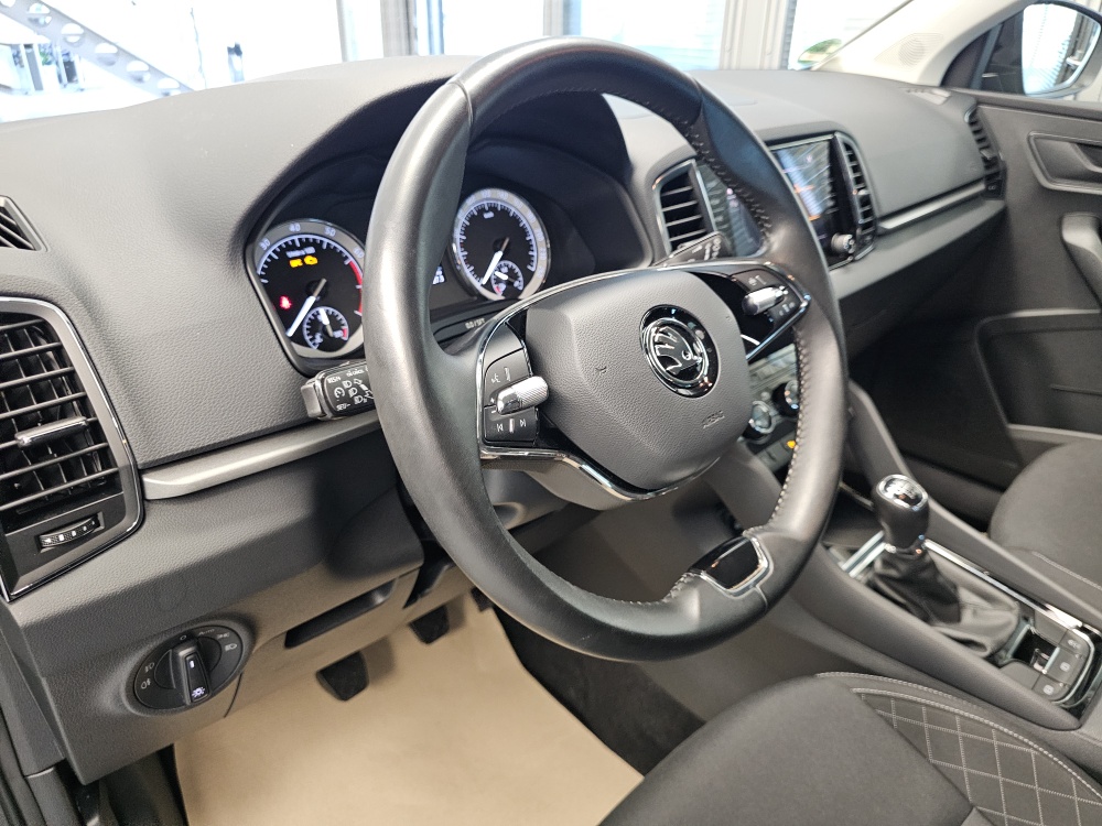 Skoda Karoq bei Hoffmann Automobile in Wolfsburg kaufen und sofort mitnehmen - Bild 20