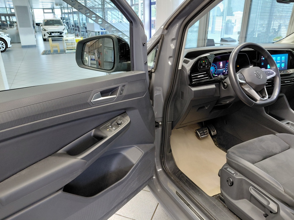 VW Caddy Maxi bei Hoffmann Automobile in Wolfsburg kaufen und sofort mitnehmen - Bild 22
