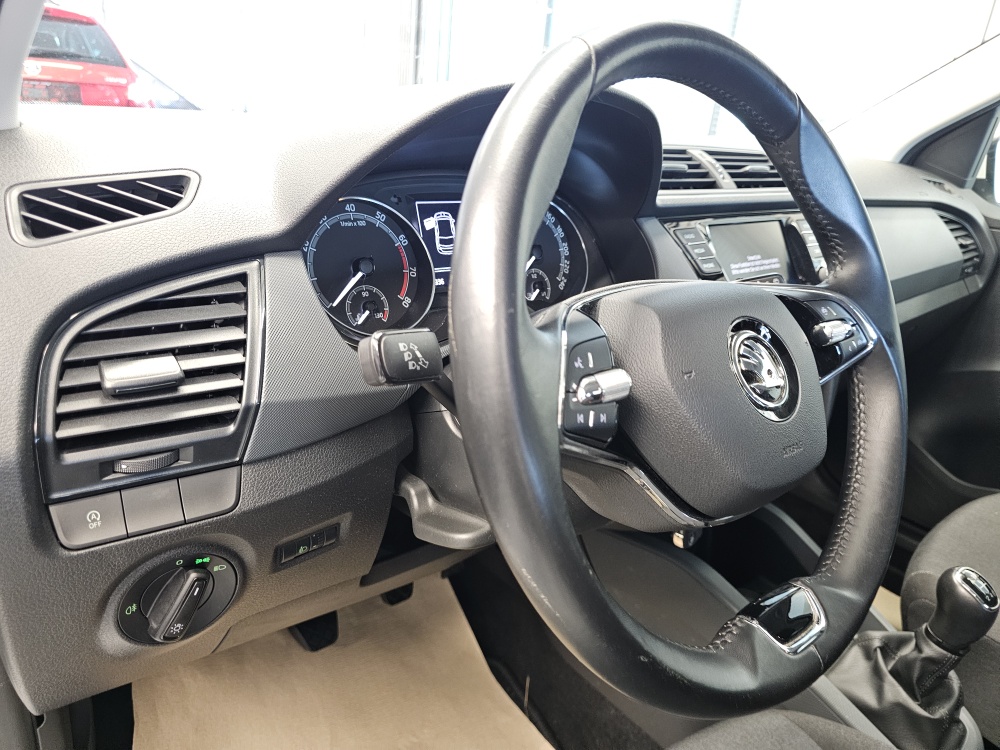 Skoda Fabia bei Hoffmann Automobile in Wolfsburg kaufen und sofort mitnehmen - Bild 18