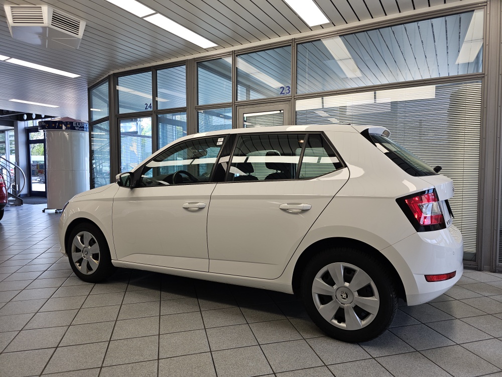 Skoda Fabia bei Hoffmann Automobile in Wolfsburg kaufen und sofort mitnehmen - Bild 21