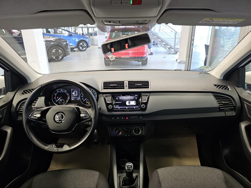 Skoda Fabia bei Hoffmann Automobile in Wolfsburg kaufen und sofort mitnehmen - Bild 8
