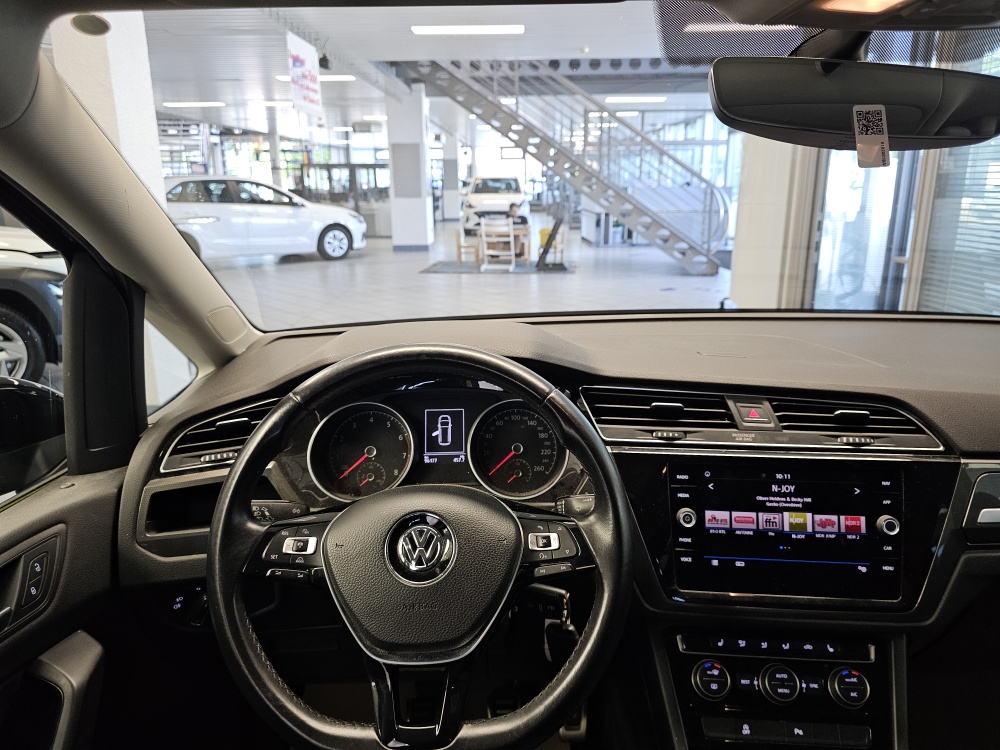 VW Touran bei Hoffmann Automobile in Wolfsburg kaufen und sofort mitnehmen - Bild 19