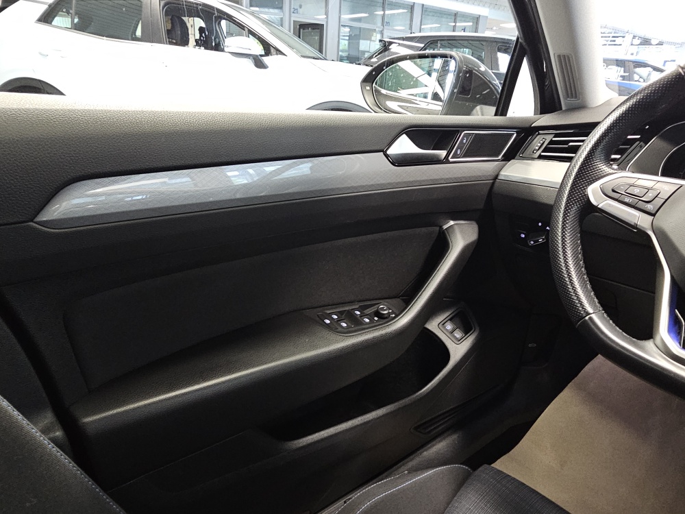 VW Passat Variant bei Hoffmann Automobile in Wolfsburg kaufen und sofort mitnehmen - Bild 26
