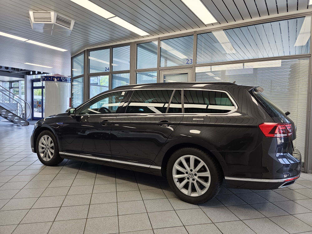 VW Passat Variant bei Hoffmann Automobile in Wolfsburg kaufen und sofort mitnehmen - Bild 33