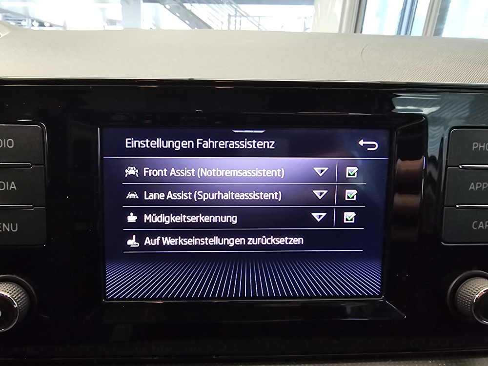 Skoda Fabia bei Hoffmann Automobile in Wolfsburg kaufen und sofort mitnehmen - Bild 14