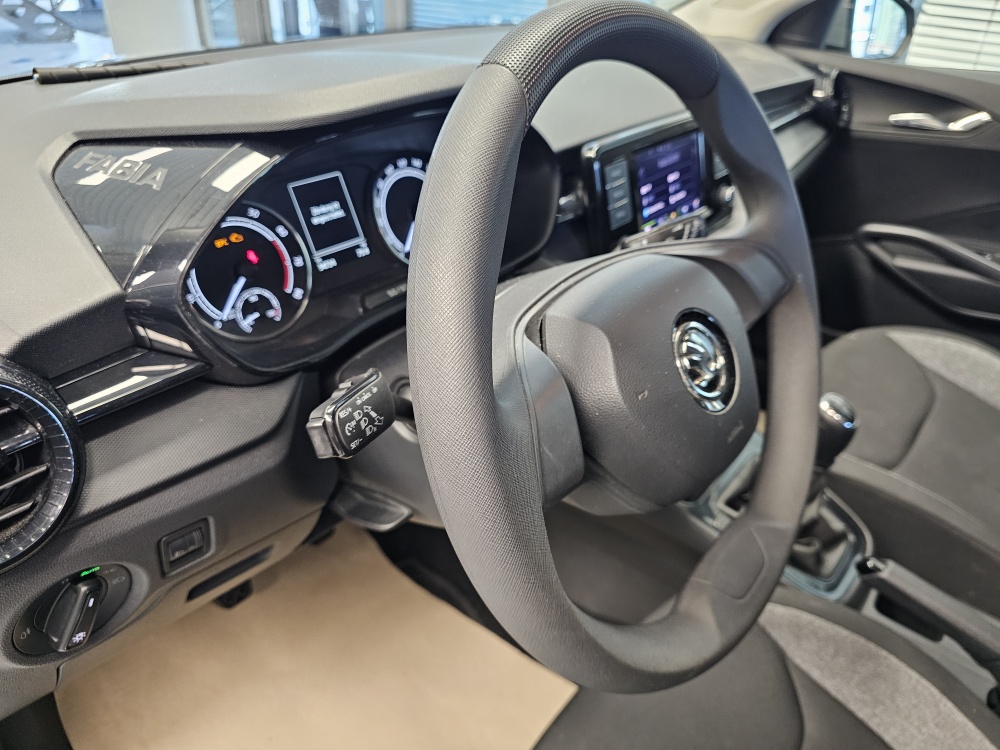 Skoda Fabia bei Hoffmann Automobile in Wolfsburg kaufen und sofort mitnehmen - Bild 20
