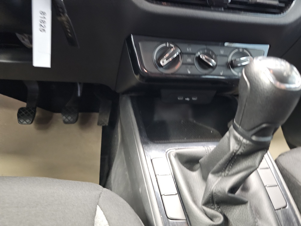 Skoda Fabia bei Hoffmann Automobile in Wolfsburg kaufen und sofort mitnehmen - Bild 8