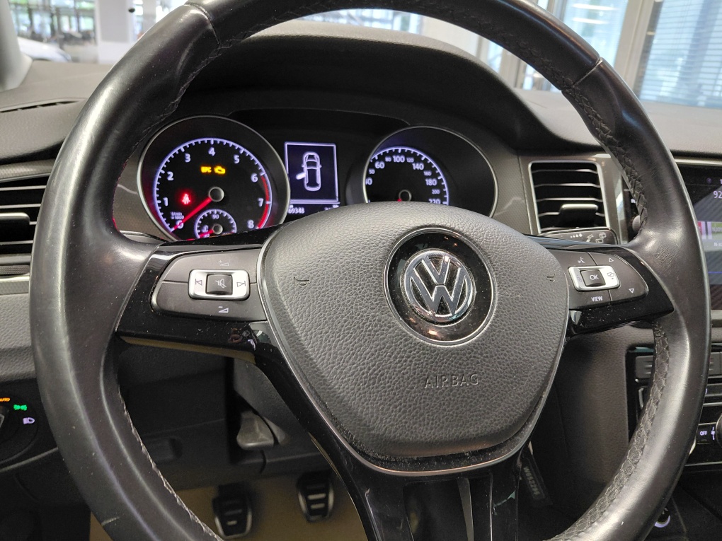VW Golf Sportsvan bei Hoffmann Automobile in Wolfsburg kaufen und sofort mitnehmen - Bild 15