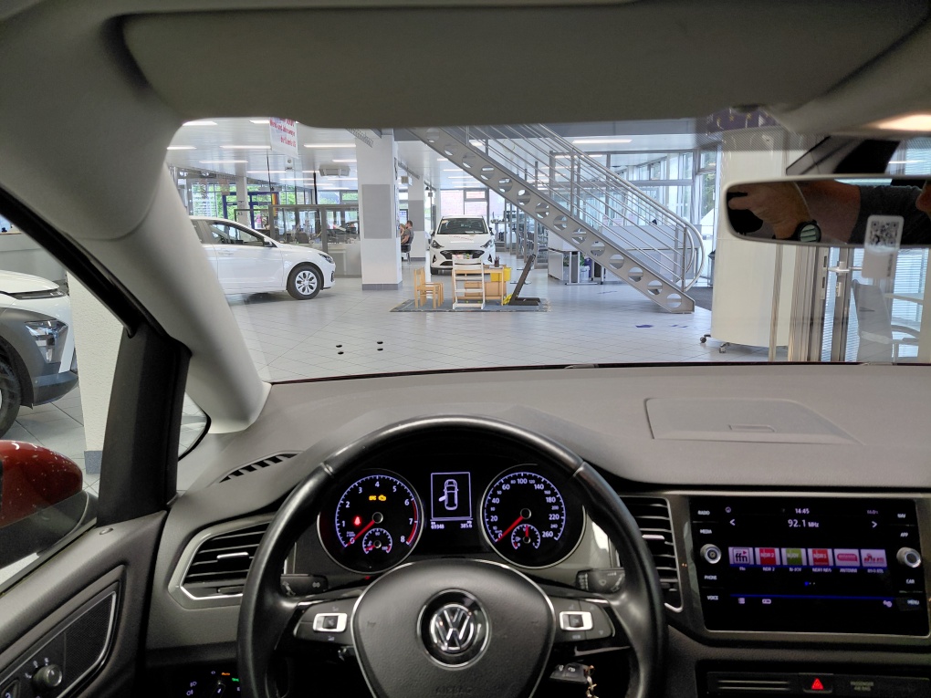 VW Golf Sportsvan bei Hoffmann Automobile in Wolfsburg kaufen und sofort mitnehmen - Bild 18