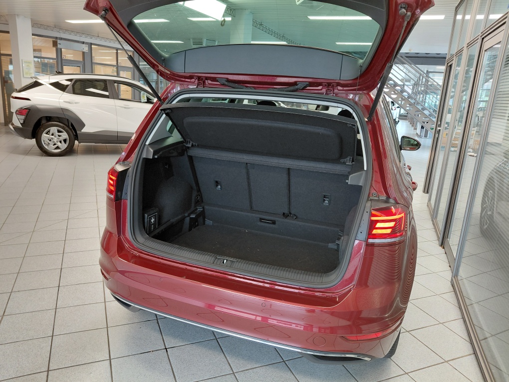 VW Golf Sportsvan bei Hoffmann Automobile in Wolfsburg kaufen und sofort mitnehmen - Bild 2