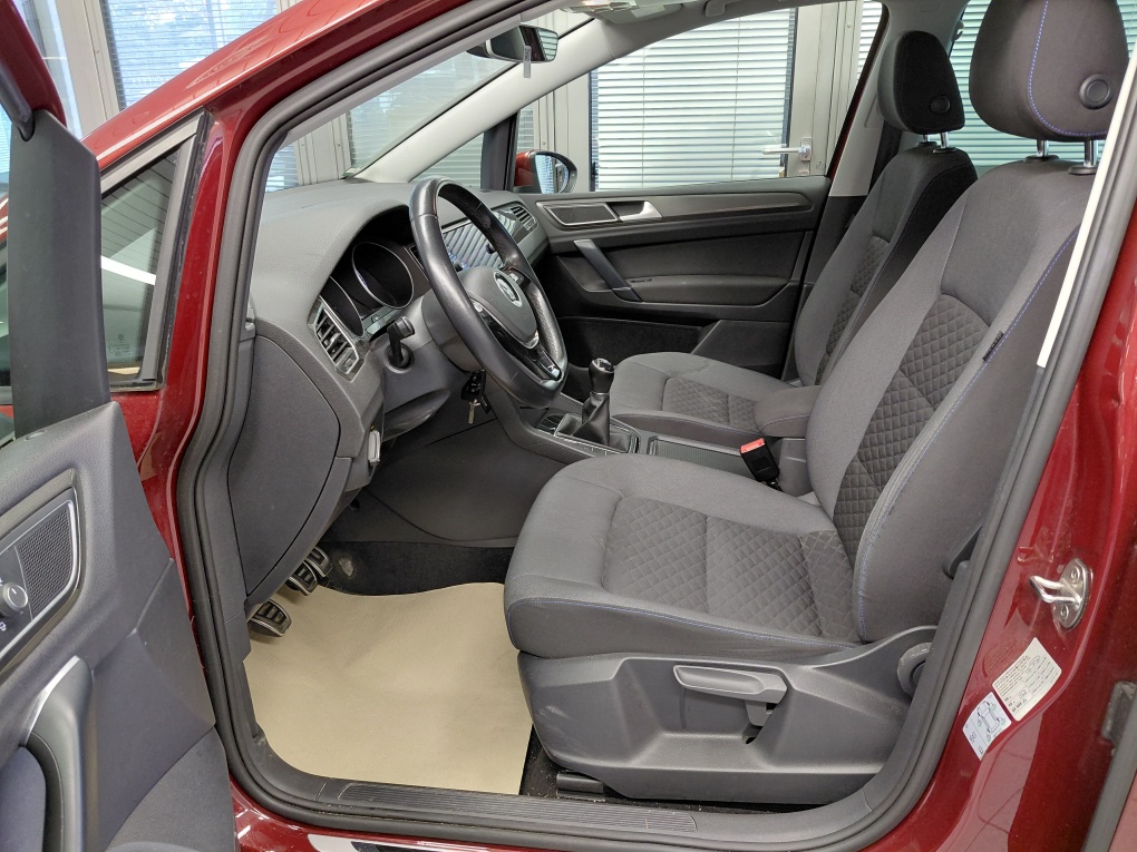 VW Golf Sportsvan bei Hoffmann Automobile in Wolfsburg kaufen und sofort mitnehmen - Bild 20