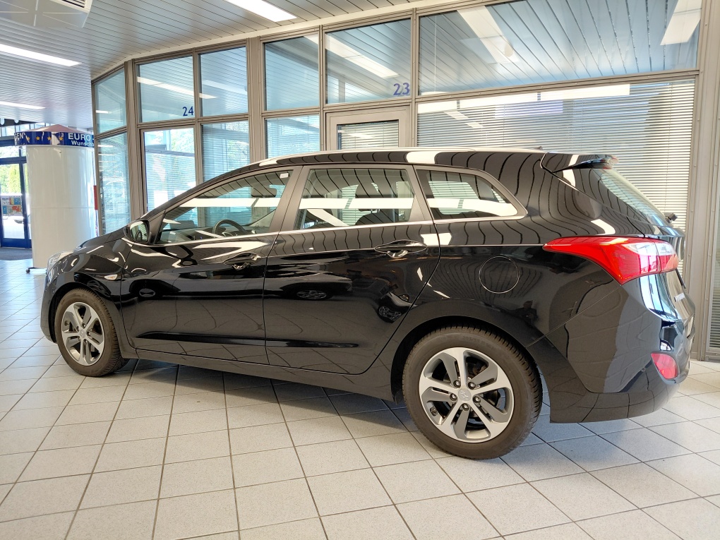 Hyundai i30 Kombi bei Hoffmann Automobile in Wolfsburg kaufen und sofort mitnehmen - Bild 17