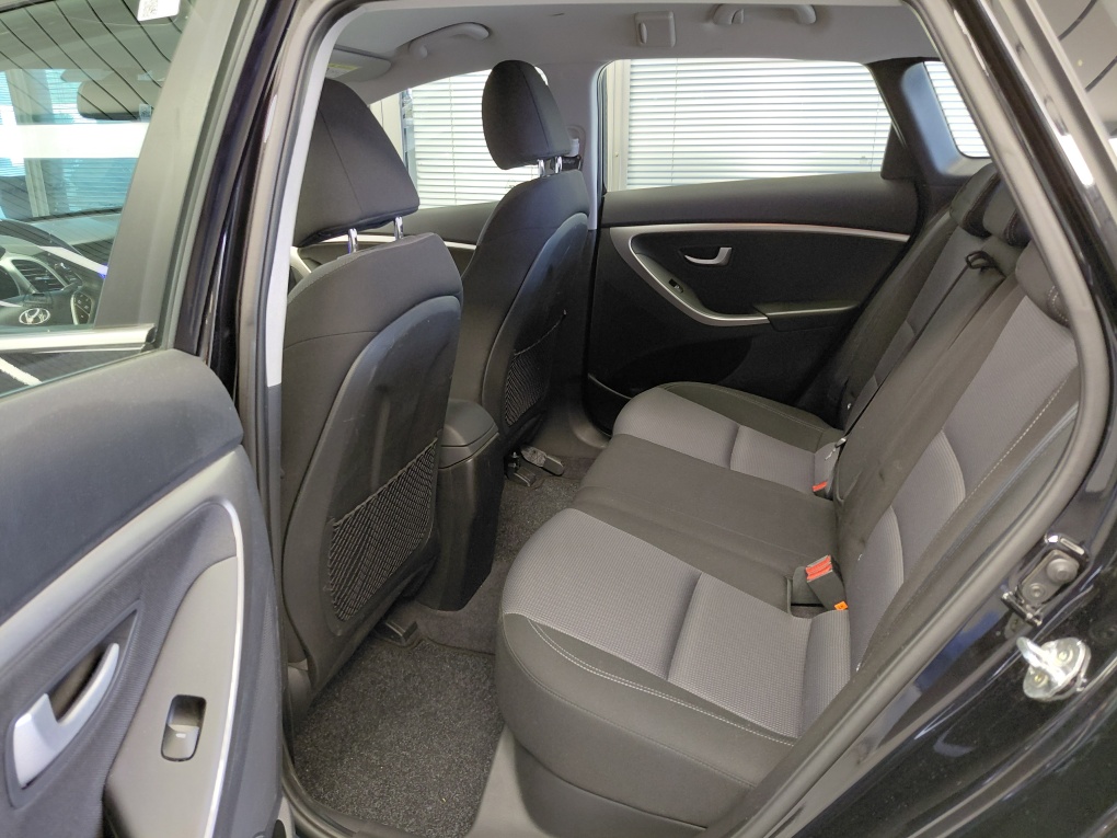 Hyundai i30 Kombi bei Hoffmann Automobile in Wolfsburg kaufen und sofort mitnehmen - Bild 5