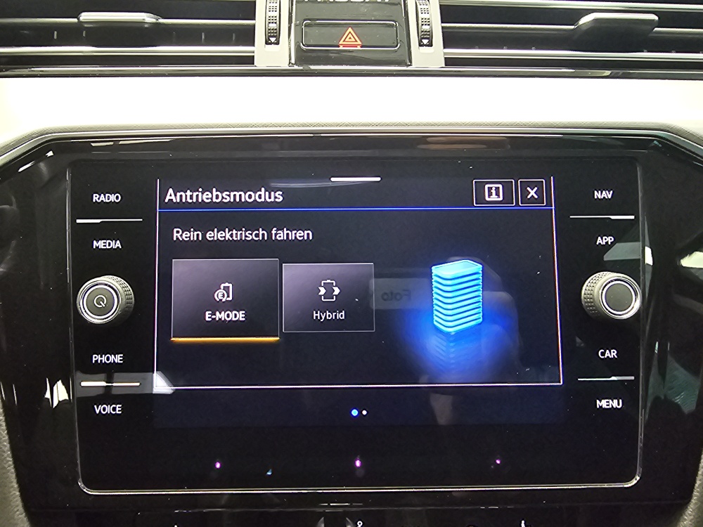VW Passat Variant bei Hoffmann Automobile in Wolfsburg kaufen und sofort mitnehmen - Bild 21