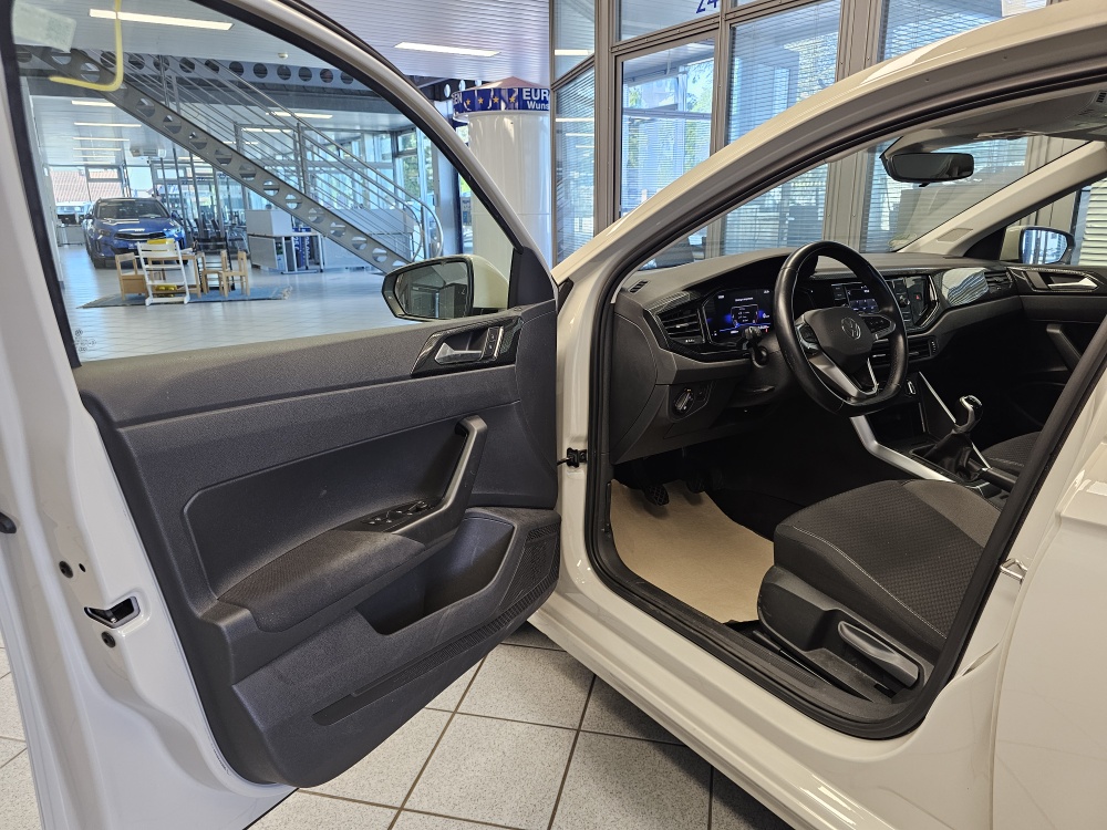 VW Polo bei Hoffmann Automobile in Wolfsburg kaufen und sofort mitnehmen - Bild 20